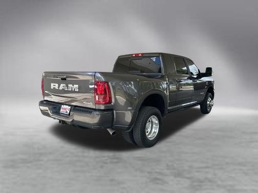 Granite Crystal Clearcoat Metallic 2025 RAM 3500 Laramie