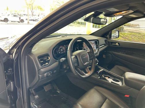 DB Black Crystal Clearcoat 2023 Dodge Durango R/T