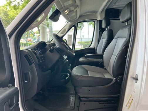 2025 RAM ProMaster 1500 Low Roof