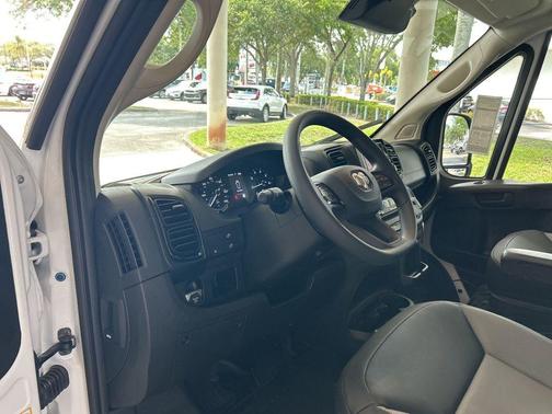 2025 RAM ProMaster 1500 Low Roof