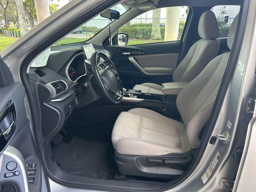 2018 Mitsubishi Eclipse Cross SE