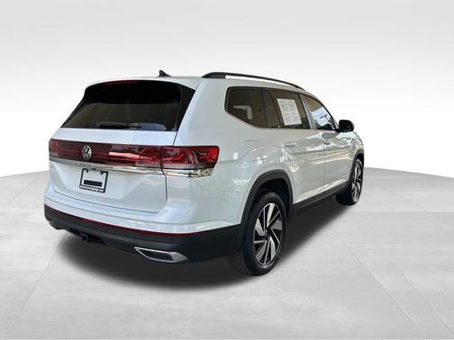Opal White Pearl 2026 Volkswagen Atlas 2.0T SE W/TECHNOLOGY