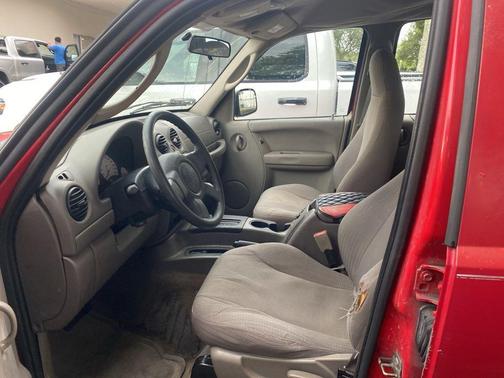 2004 Jeep Liberty Sport
