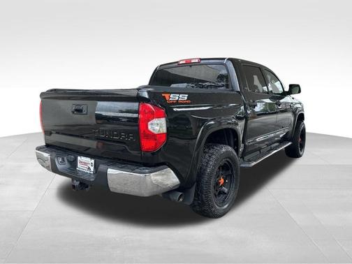 2017 Toyota Tundra SR5