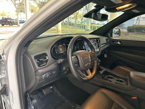 White Knuckle Clearcoat 2023 Dodge Durango R/T