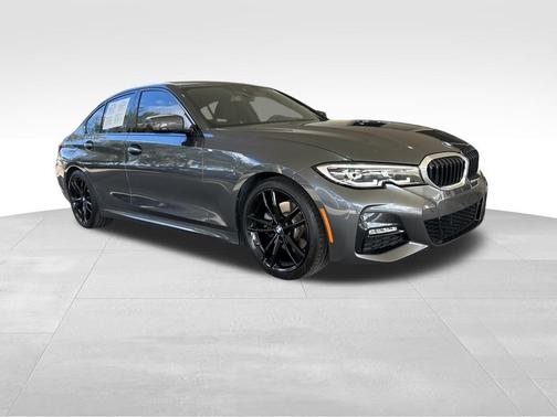 2019 BMW 330 i