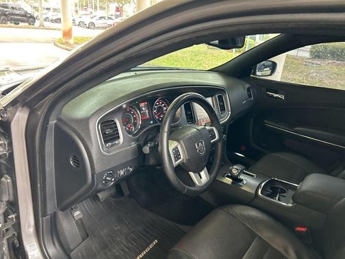 2014 Dodge Charger SXT