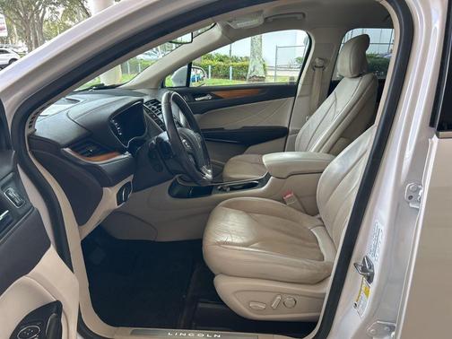 2018 Lincoln MKC Select