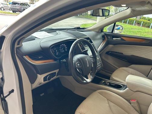 2018 Lincoln MKC Select