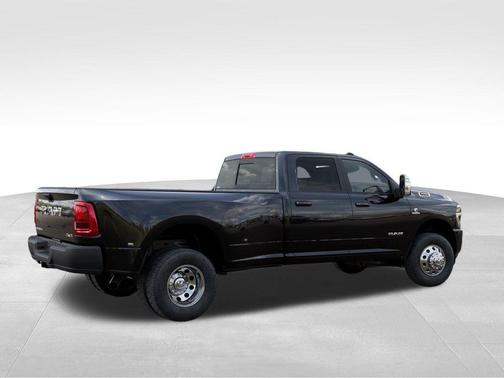 Diamond Black 2026 RAM 3500 Laramie