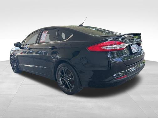2018 Ford Fusion Hybrid SE