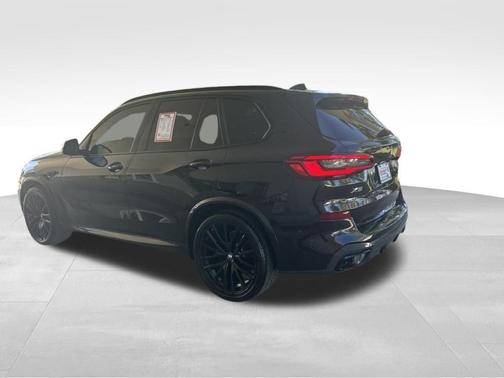 Black Sapphire Metallic 2020 BMW X5 sDrive40i