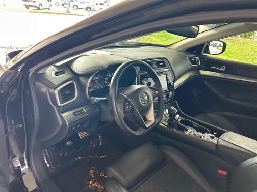 2018 Nissan Maxima 3.5 SR