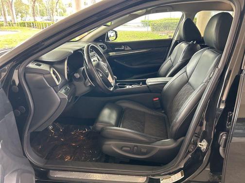2018 Nissan Maxima 3.5 SR
