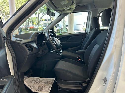 Bright White 2022 RAM ProMaster City Base