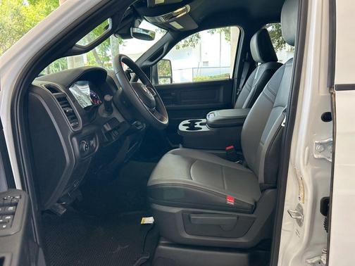2025 RAM 3500 Tradesman