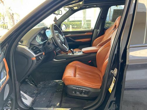 Carbon Black Metallic 2015 BMW X5 M Base