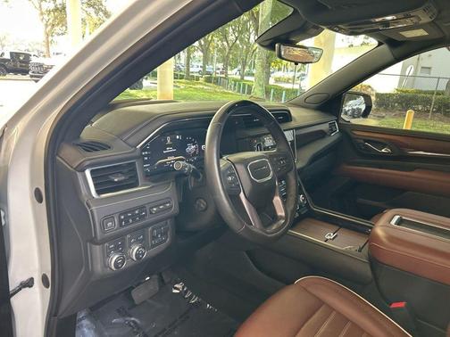 2023 GMC Yukon Denali Ultimate