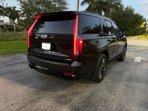 Crystal White Tri-Coat 2024 Cadillac Escalade V-Series