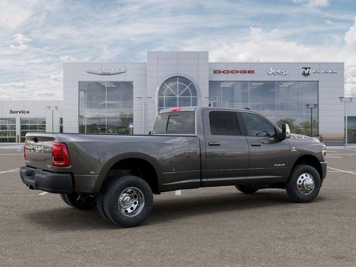 Granite Crystal Clearcoat Metallic 2026 RAM 3500 Laramie