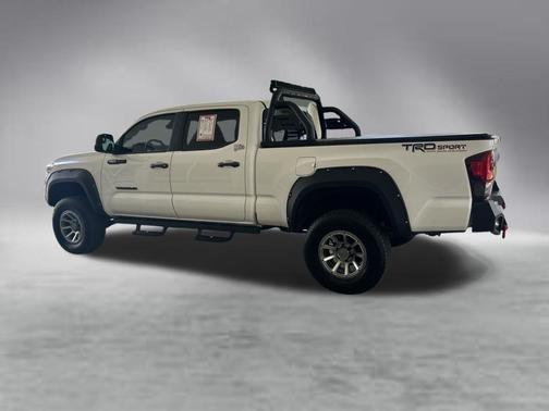 Super White 2020 Toyota Tacoma SR5