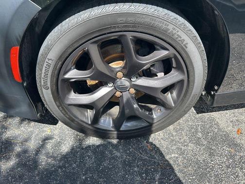 2017 Dodge Charger SE