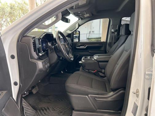 2024 Chevrolet Silverado 2500 LT