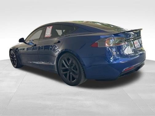 2022 Tesla Model S Plaid