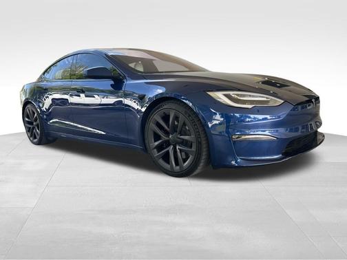 2022 Tesla Model S Plaid