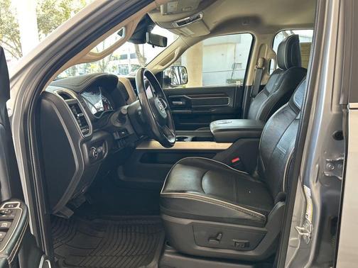 2022 RAM 3500 Laramie