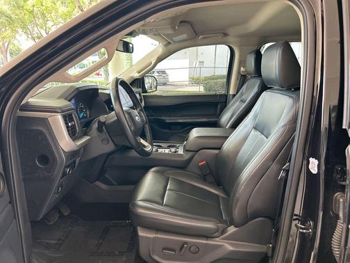 Black Metallic 2024 Ford Expedition Max XLT