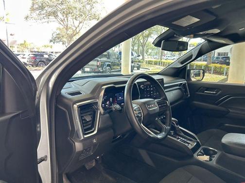 2024 GMC Canyon Elevation