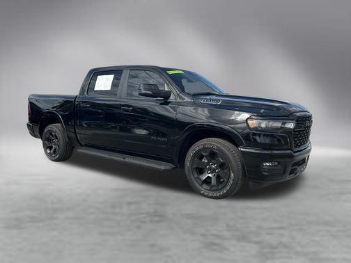 Diamond Black 2025 RAM 1500 Big Horn/Lone Star