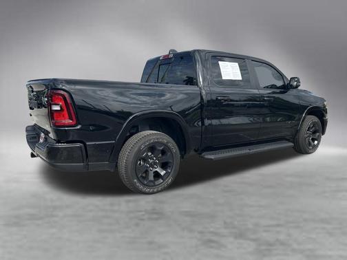 Diamond Black 2025 RAM 1500 Big Horn/Lone Star