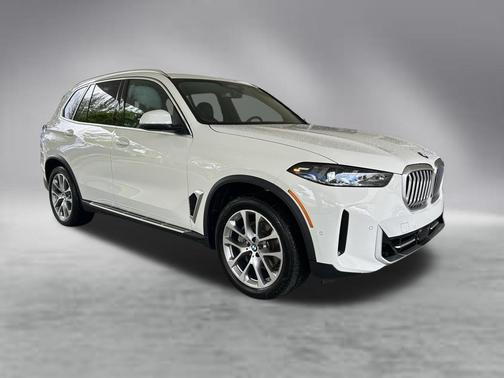 Alpine White 2026 BMW X5 xDrive40i