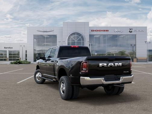 Diamond Black 2026 RAM 3500 Tradesman