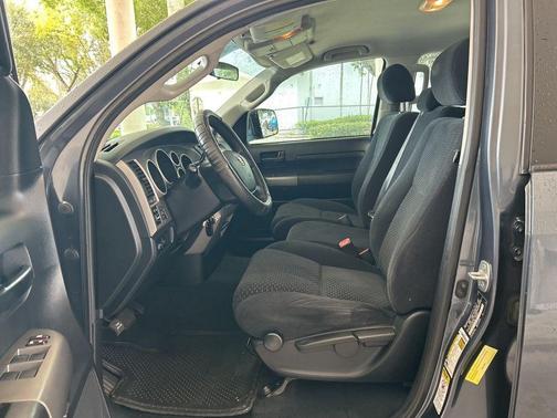 2010 Toyota Tundra Grade