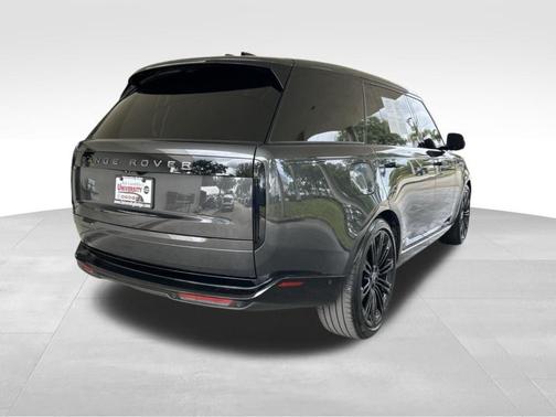 Carpathian Grey 2025 Land Rover Range Rover P400 SE 7 Seat