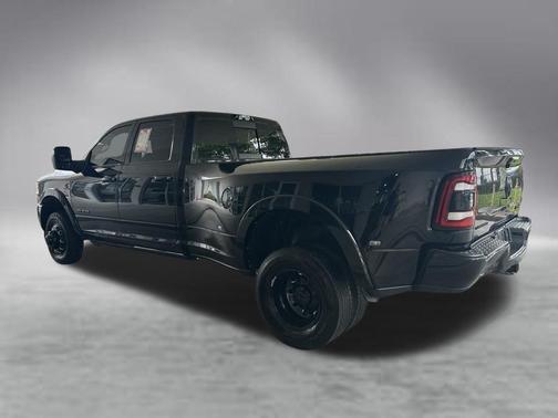 Diamond Black 2024 RAM 3500 Limited