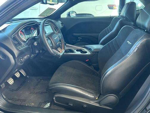 2015 Dodge Challenger SRT Hellcat