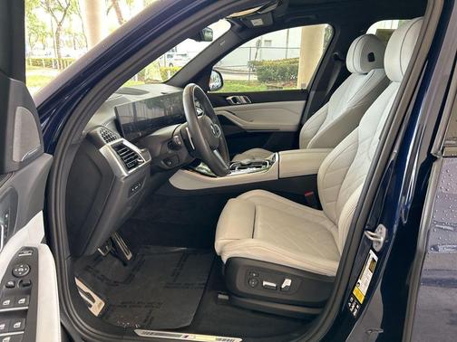 Tanzanite Blue II Metallic 2024 BMW X5 xDrive40i