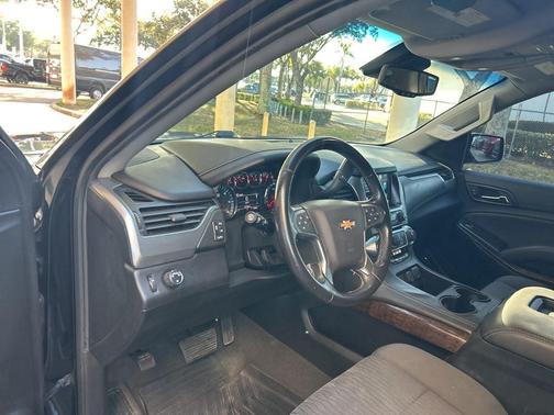 2019 Chevrolet Suburban LS