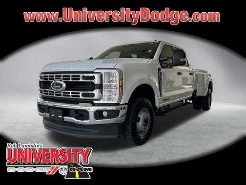 Oxford White 2025 Ford F-350 XLT