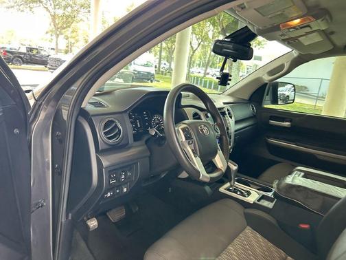 2020 Toyota Tundra SR5