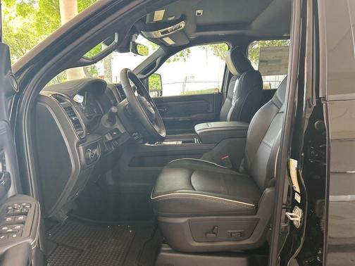 2025 RAM 2500 Limited