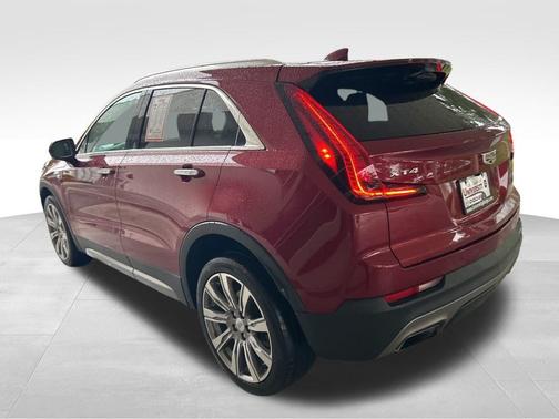 2020 Cadillac XT4 Premium Luxury
