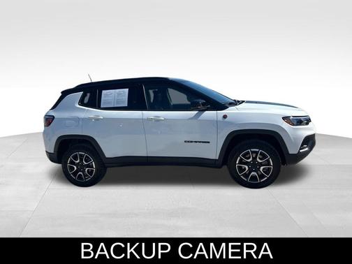 2024 Jeep Compass Trailhawk