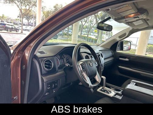 2017 Toyota Tundra SR5