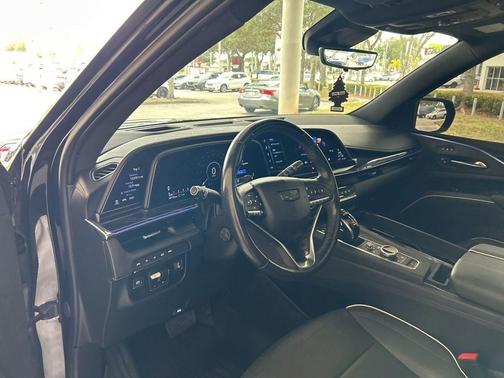 2022 Cadillac Escalade ESV Sport