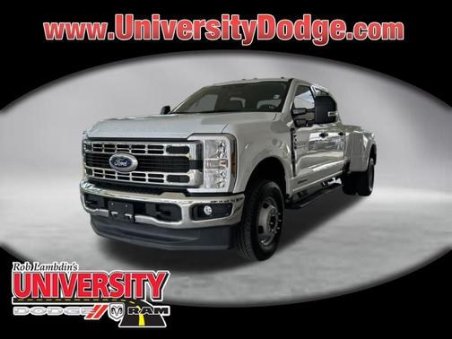 Oxford White 2025 Ford F-350 XLT